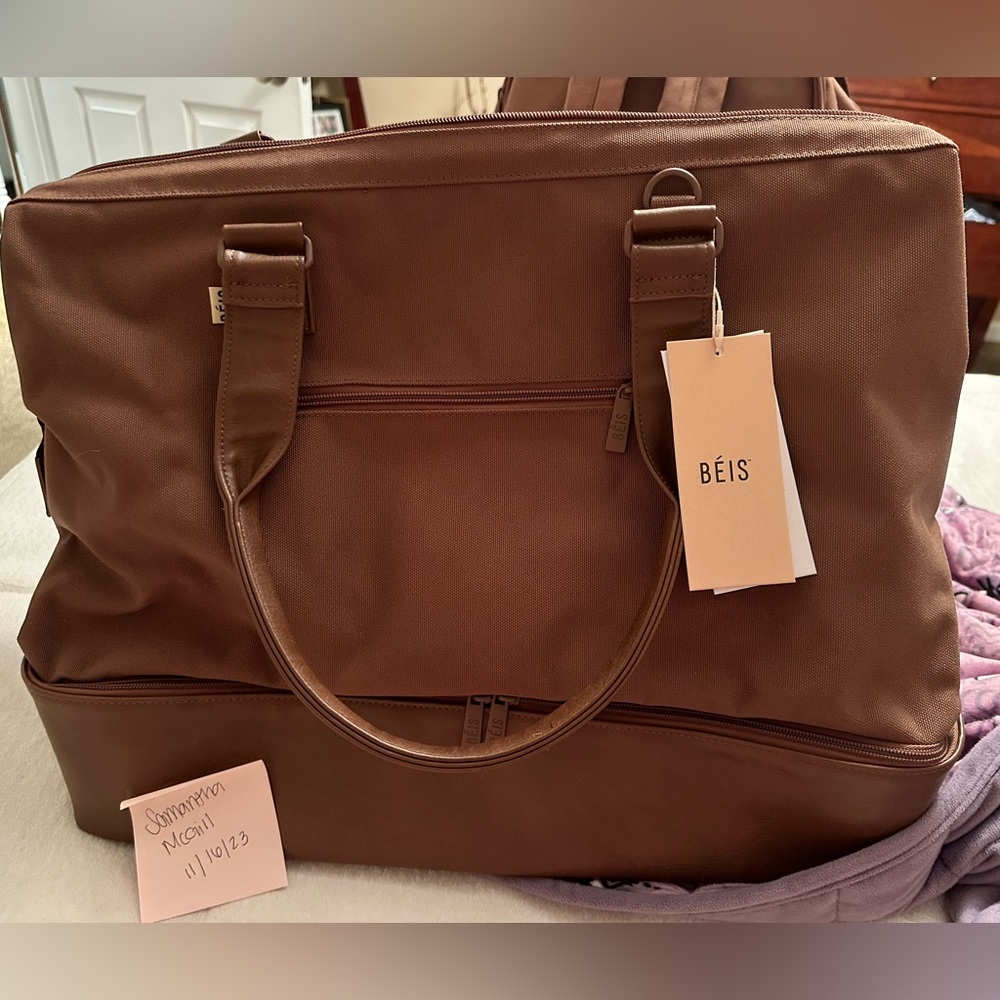 Beis The Weekender in Maple